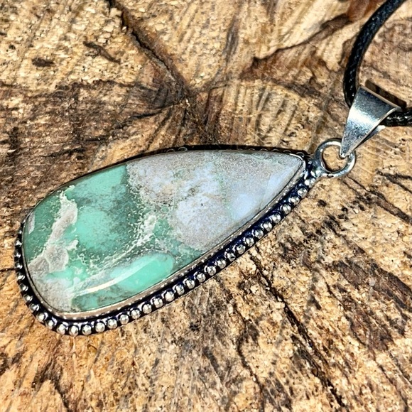 Green Variscite- Utahlite Pendant 2" - Picture 11 of 12